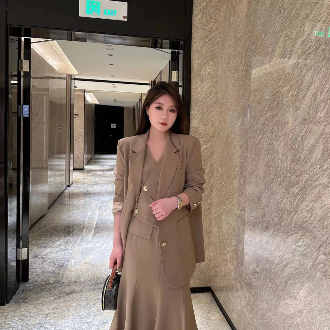 【琪琪推荐】大码女装韩系气质高级感三件套马甲西装半裙J11950QTQ