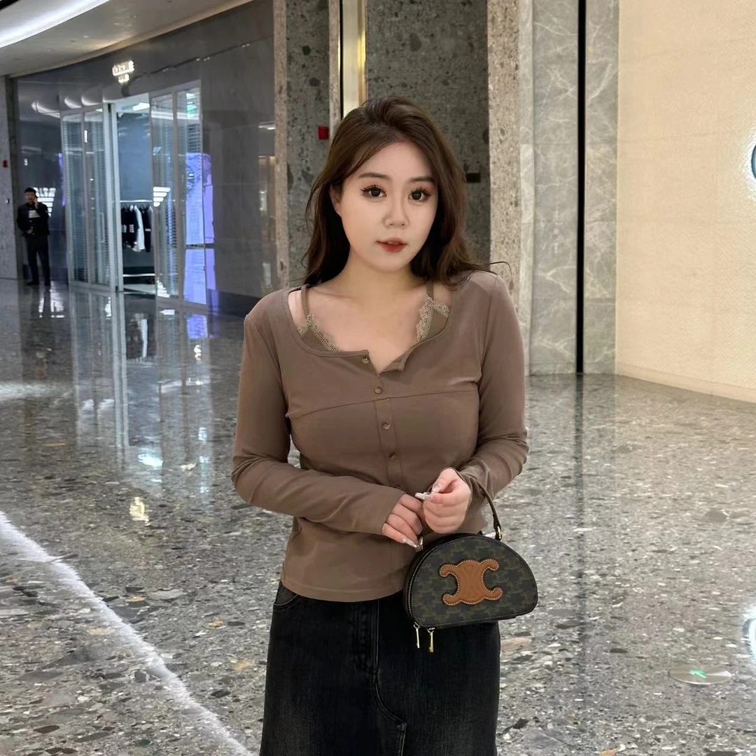 琪琪怪怪 大码女装'‘辣妹心机’‘精致拼接假两件针织上衣T12864QQ