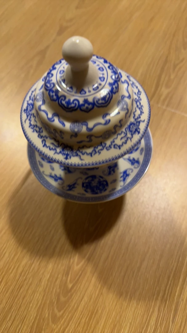 藏族人贵客茶碗、一起高19公分、茶碗嘴巴9公分、底子宽度12公分