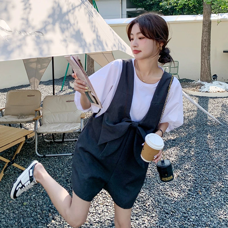 轻薄透气减龄设计感背带裤短袖t恤两件套装夏新款上衣阔腿短裤