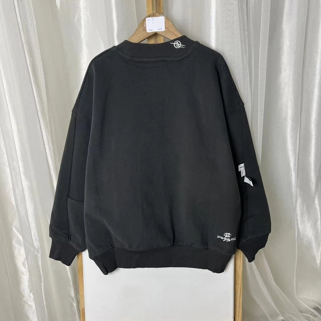 697乐黑色卫衣3018