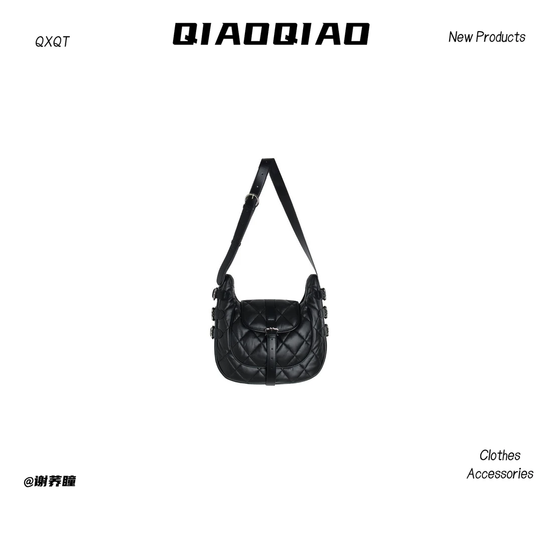 QXQT「菱格月牙」荞荞秋设计感挎包QT1812