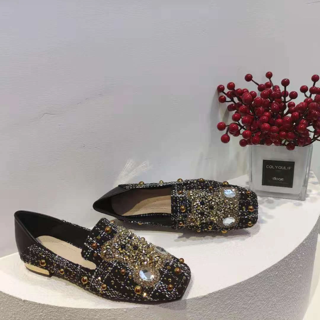 【Aions欧洲站】26810小熊珍珠水钻铆钉低跟单鞋D