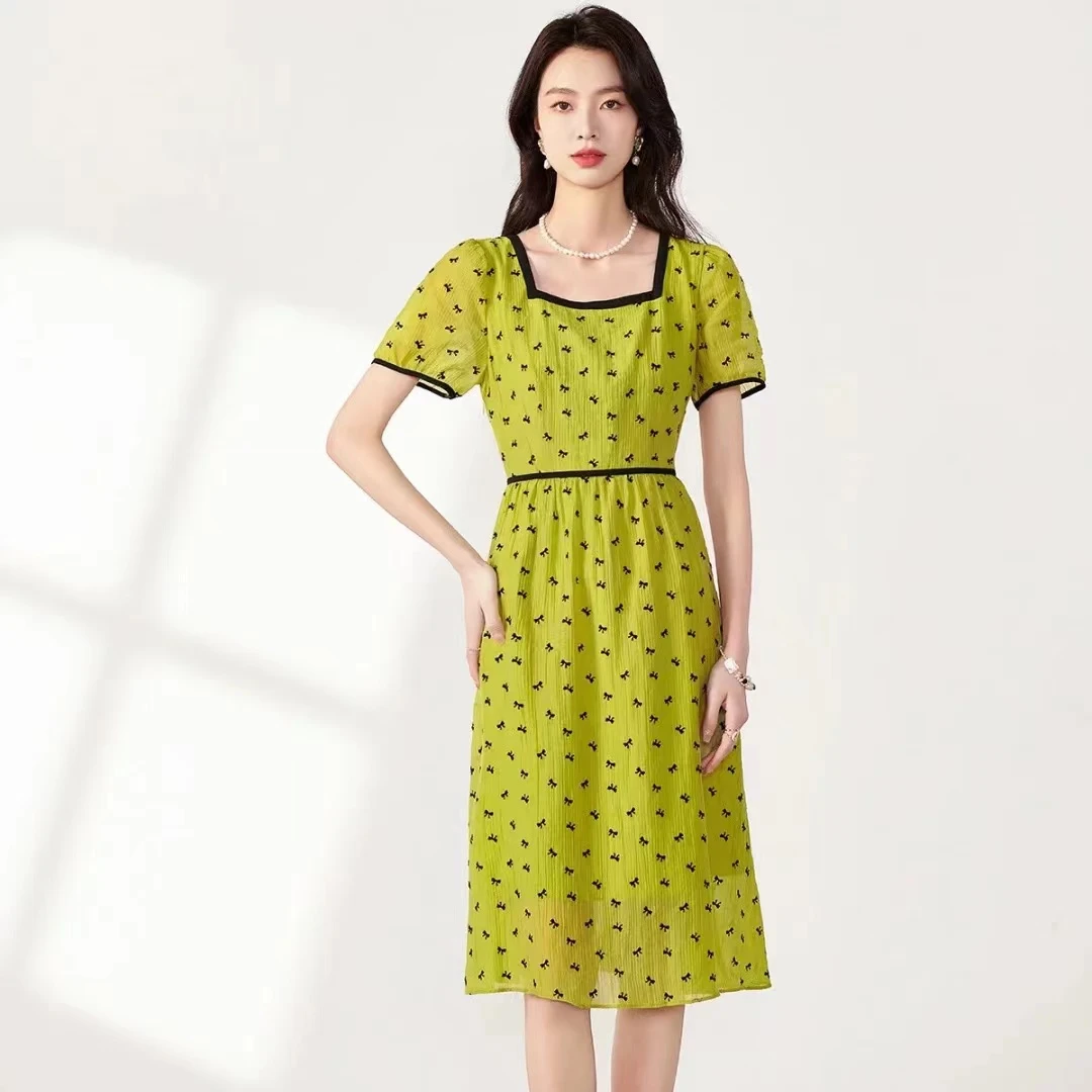 078气质时尚方领印花连衣裙爆款2025新款法式洋气收腰显瘦裙子夏