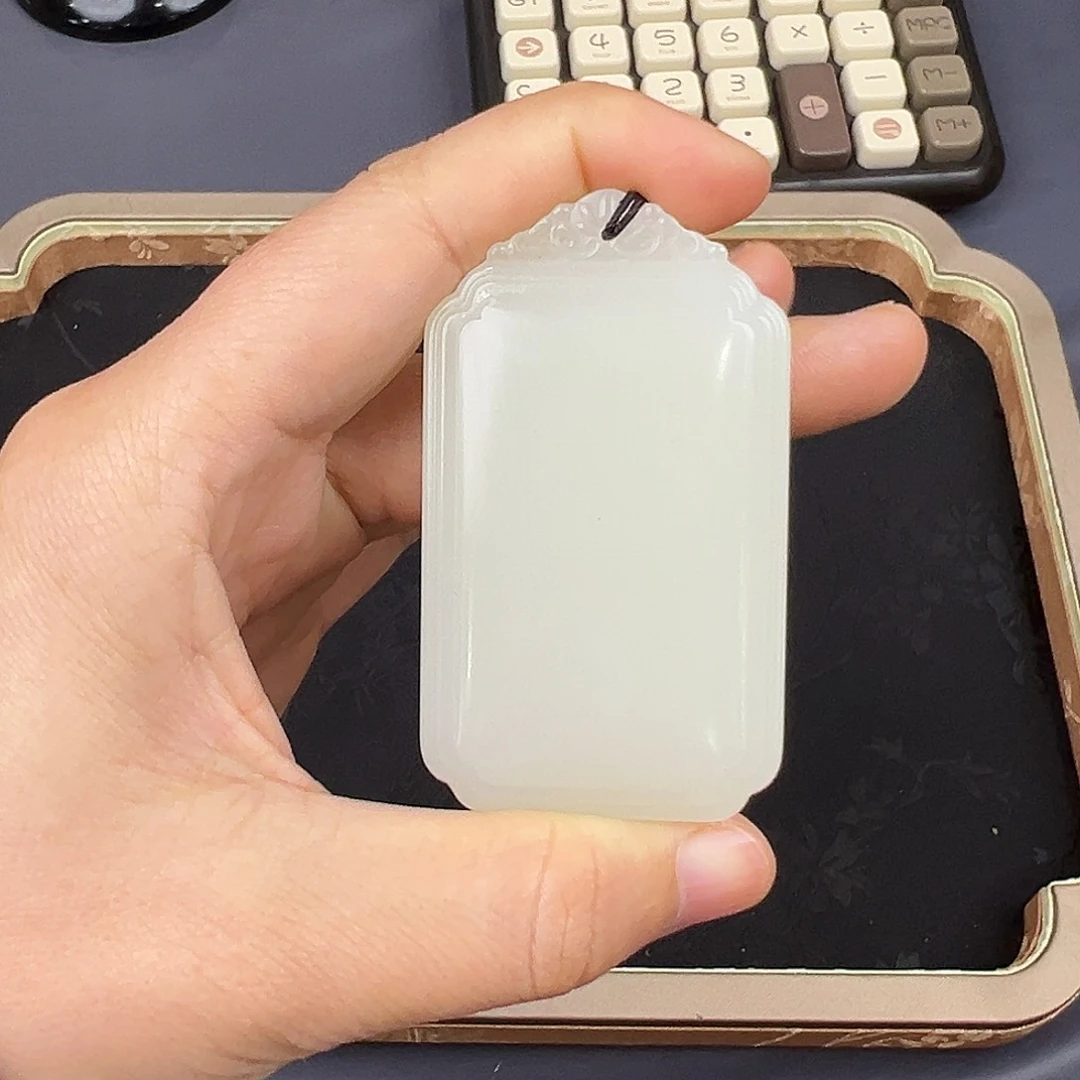 和田玉挂件未镶嵌平安