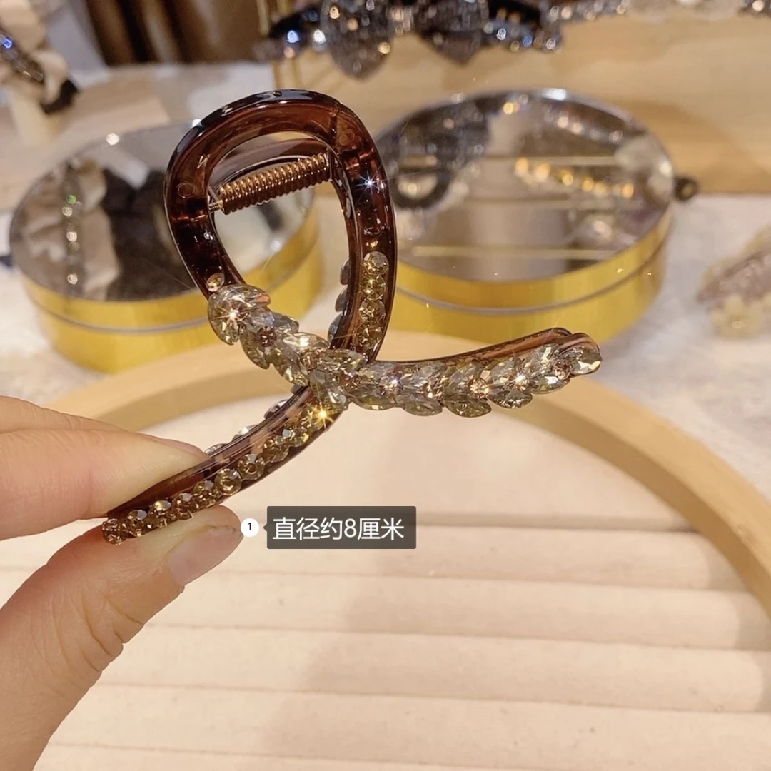 满钻麦穗抓夹女2024新款高级感后脑勺鲨鱼夹精致发夹头饰