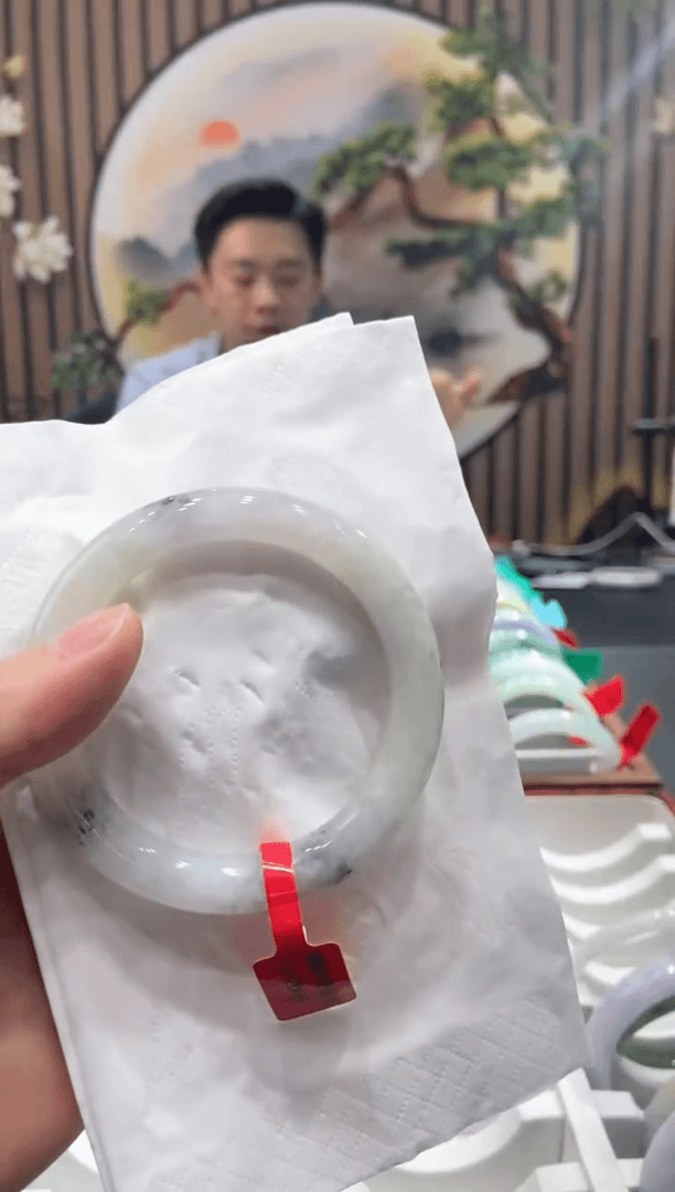 【闪购商品】翡翠手镯未镶嵌多人003840