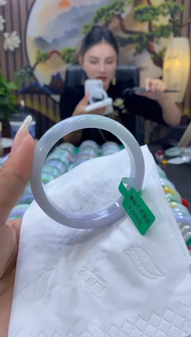 【闪购商品】翡翠手镯未镶嵌多人00003327