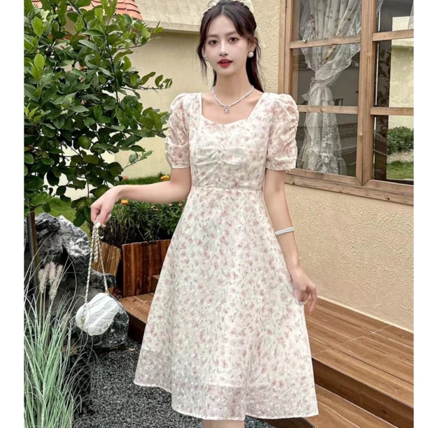 2024小个子新款洋气减龄时尚气质收腰显瘦甜美碎花夏季女装连衣裙