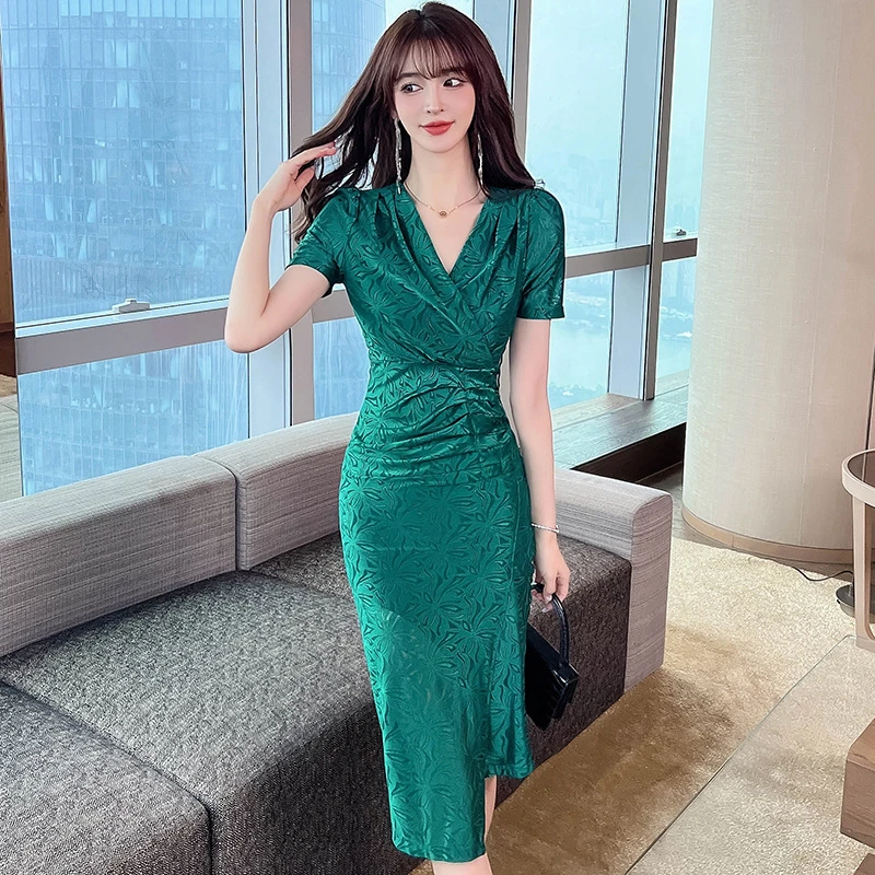 法式名媛气质中长款时尚夏季新款收腰修身显瘦V领包臀绿色5668