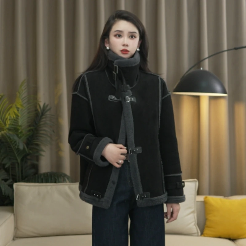 2024新款时尚复古加厚短款翻领百搭厚外套皮毛一体秋冬