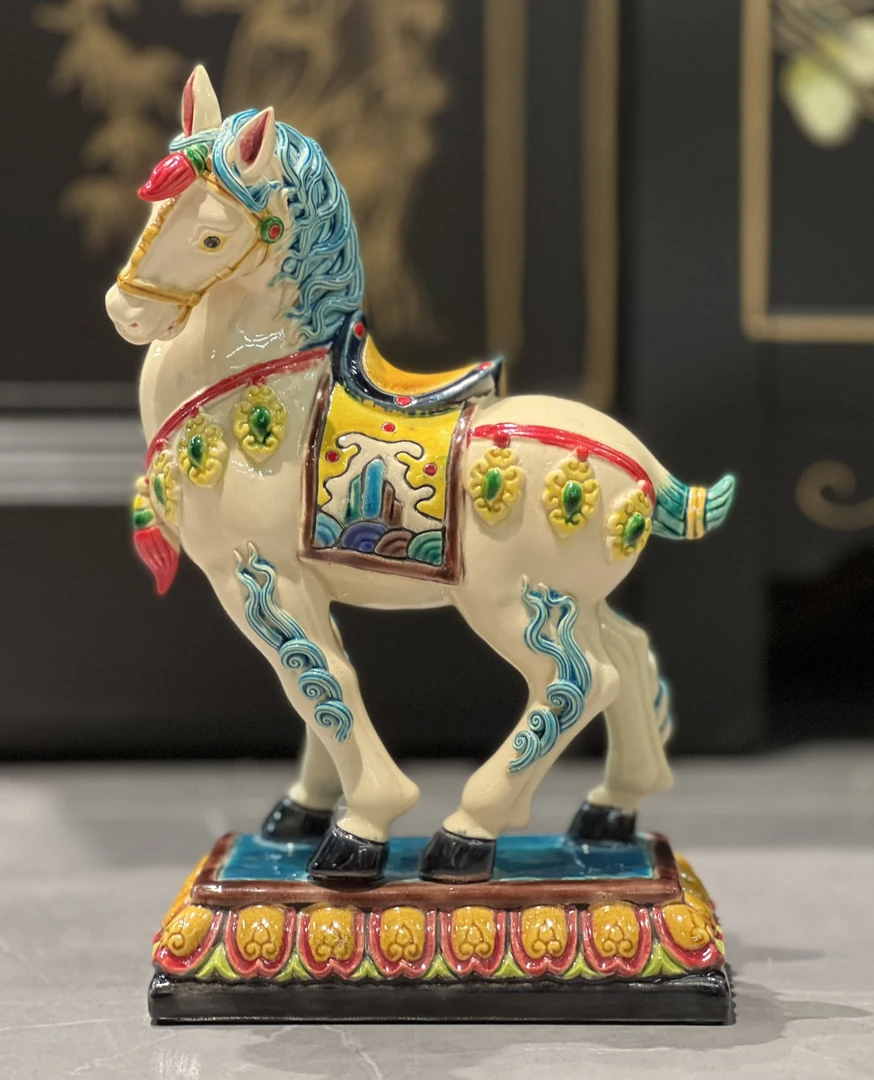 【马到功成】陶瓷制品，家居公司会所礼品装饰摆件，15*8*21cm