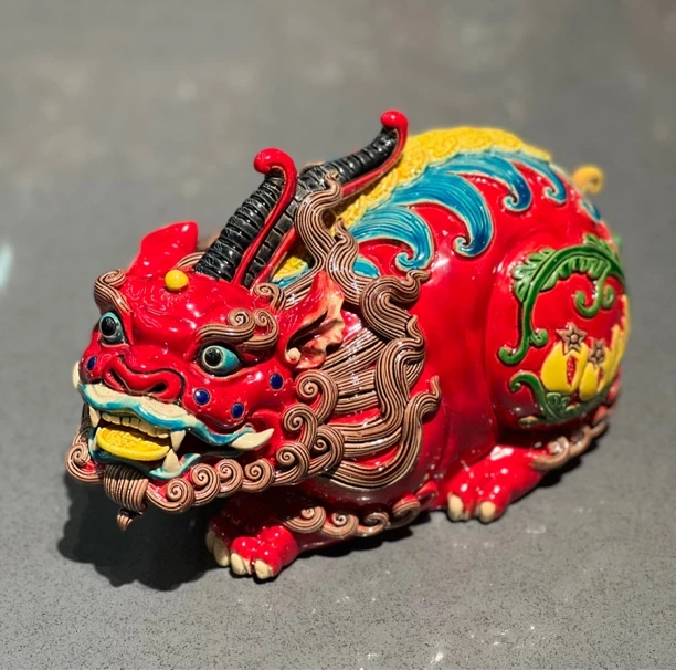 【百福貔貅】陶瓷作品，家居公司礼品装饰摆件尺寸：24*12*13厘米