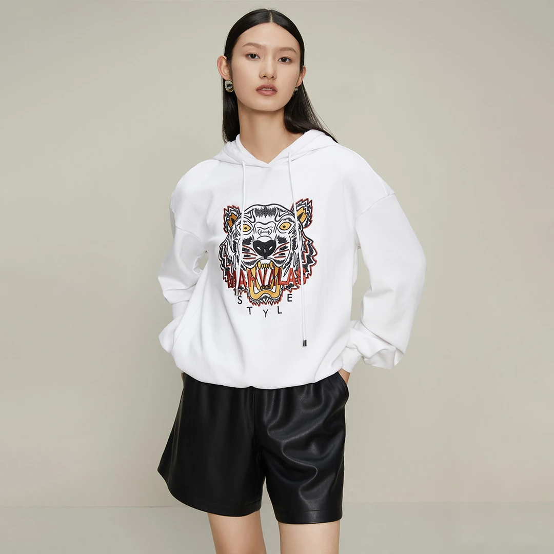 【诗语专属】时尚宽松遮肉卫衣女秋冬季造型感刺绣百搭连帽上衣