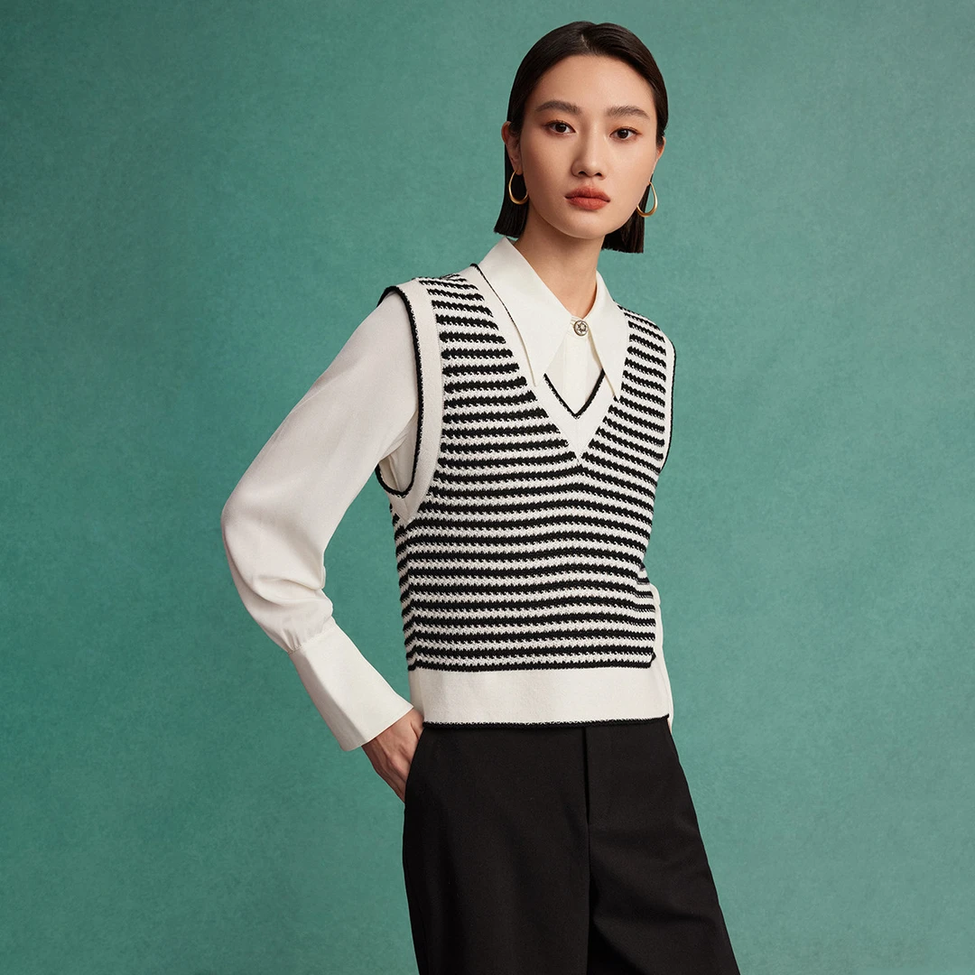【小余专属】曼德诗时尚撞色条纹针织衫2024套头背心M729003740