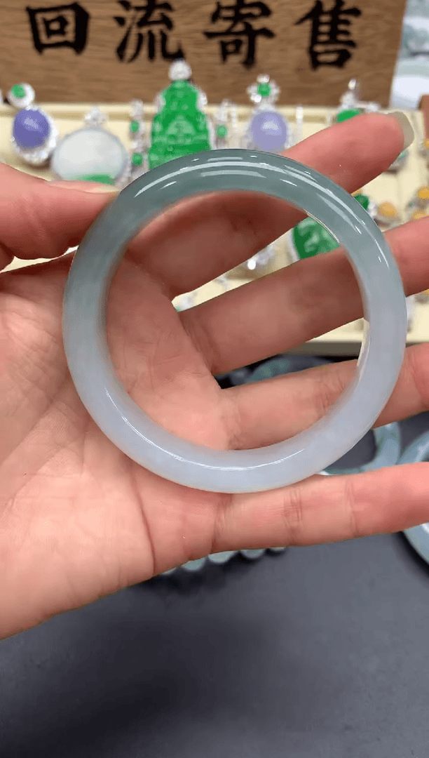【闪购商品】翡翠手镯未镶嵌338-多人