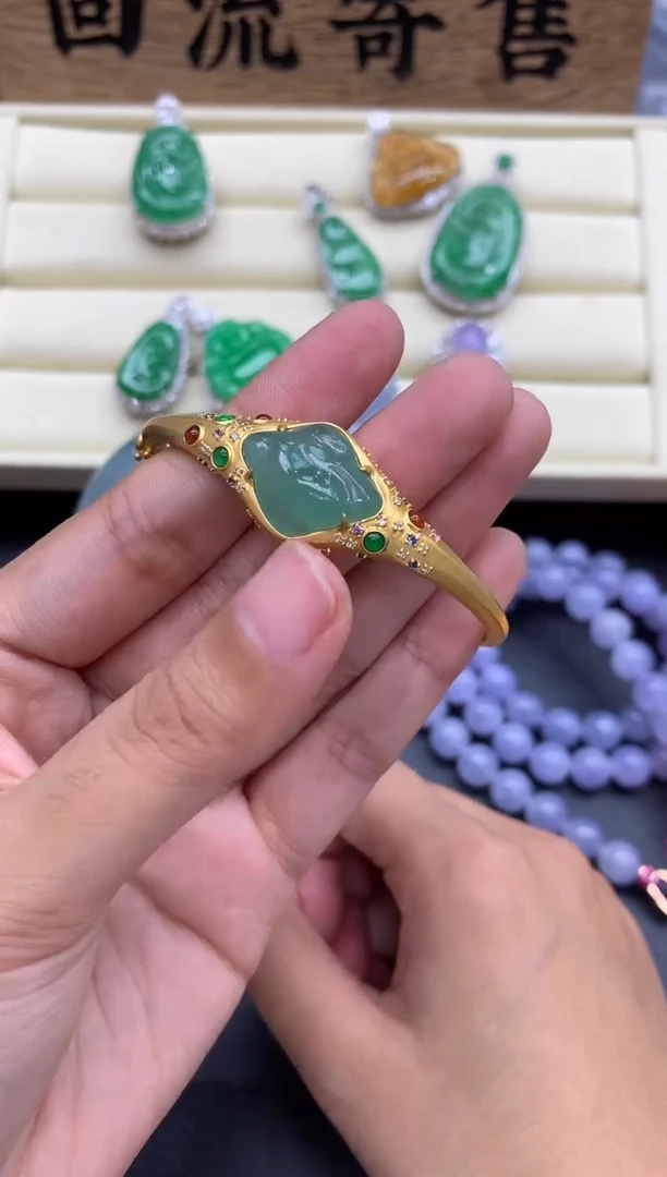 【闪购商品】翡翠手镯18K金镶嵌481-多人