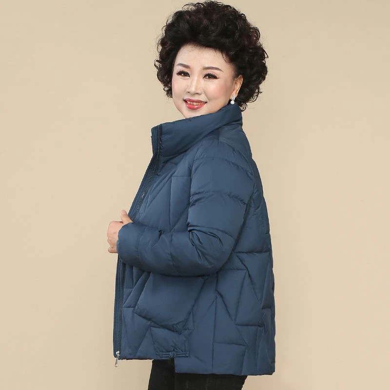 波司澄羽绒服短款羽绒女2023冬新款中老年棉袄女宽松加厚妈妈保暖