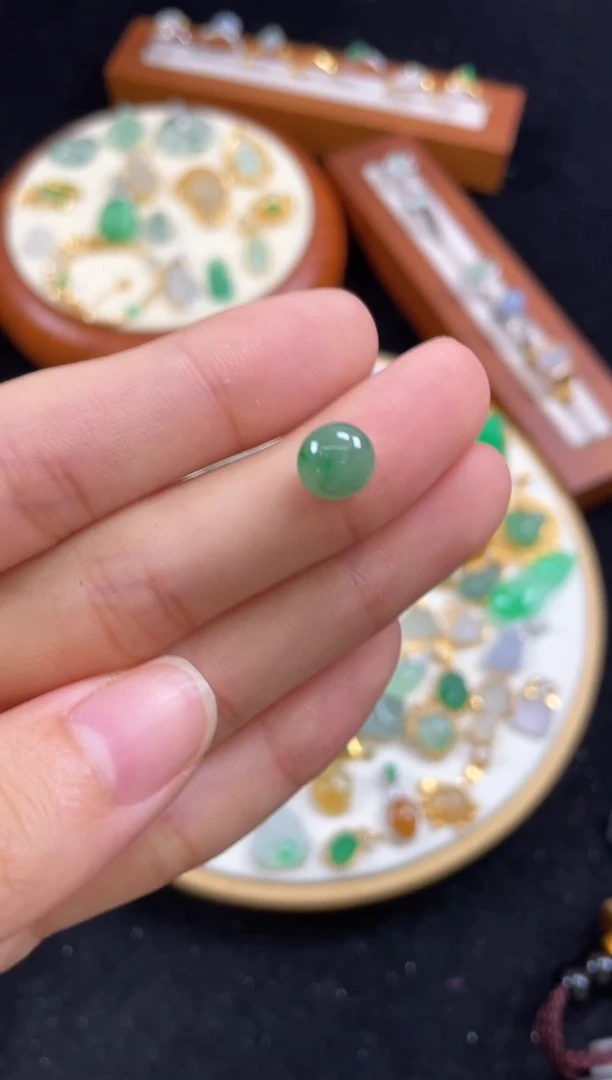【闪购商品】翡翠吊坠(不含链)18K金镶嵌一个  JK703