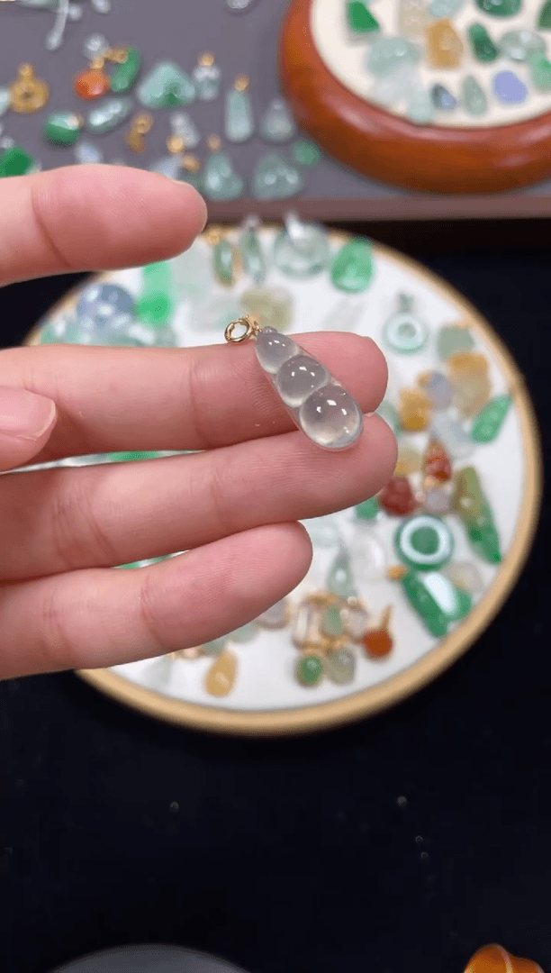 【闪购商品】翡翠吊坠(不含链)18K金镶嵌一个   JK235