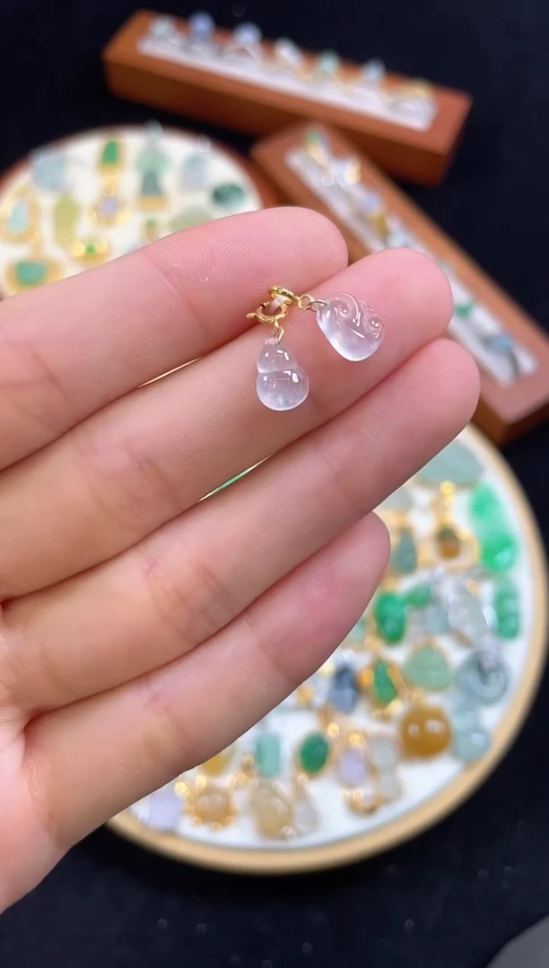 【闪购商品】翡翠吊坠(不含链)18K金镶嵌2个  JK608