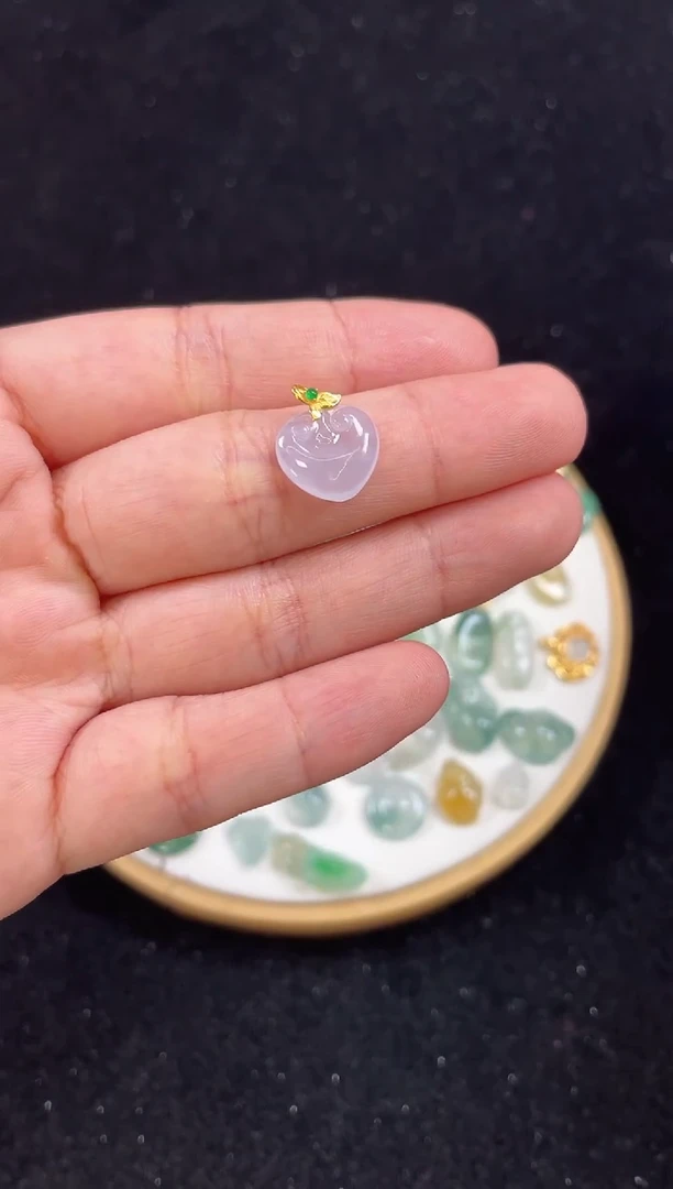 【闪购商品】翡翠吊坠(不含链)18K金镶嵌一个     P325