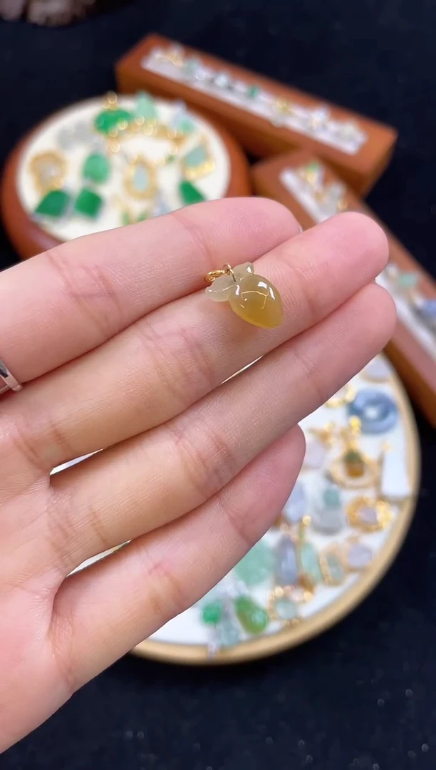 【闪购商品】翡翠吊坠(不含链)18K金镶嵌一个  JK128