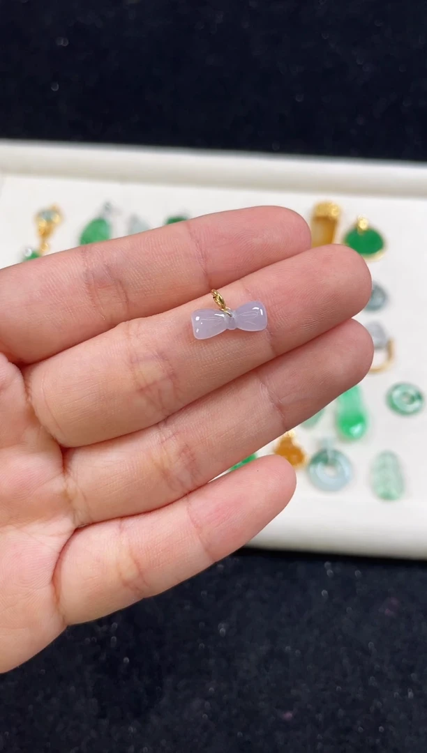 【闪购商品】翡翠吊坠(不含链)18K金镶嵌一个     P315