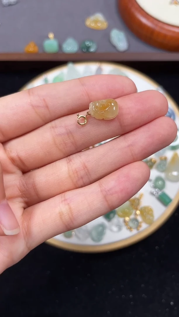 【闪购商品】翡翠吊坠(不含链)18K金镶嵌一个  JK623