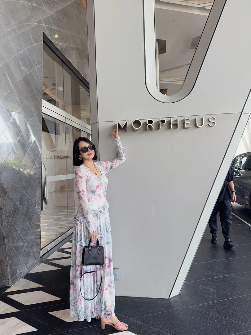 EHEXEAY MISS 高级定制蚕丝连衣裙