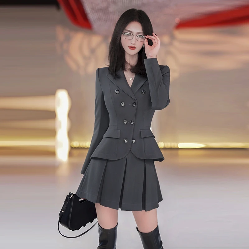VJE秋季职业正装修身双排扣气质西服2024新款高腰减龄百褶裙套装