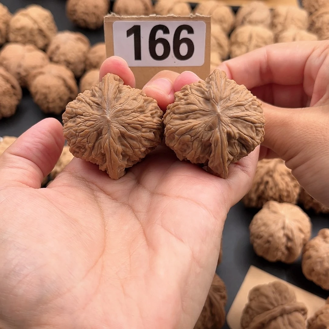 桃核吊坠?****?文玩核桃精品