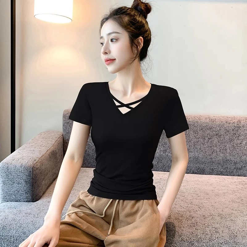 黑色短袖T恤女夏季修身设计感V领交叉体恤小心机洋气百搭正肩上衣