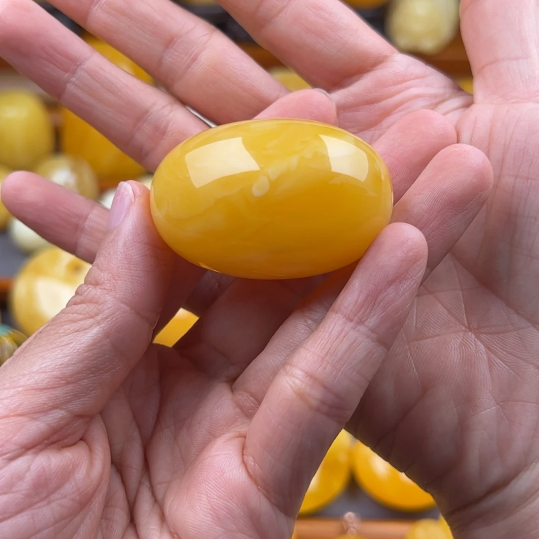 琥珀颈饰未镶嵌纯天然琥珀蜜蜡无优化