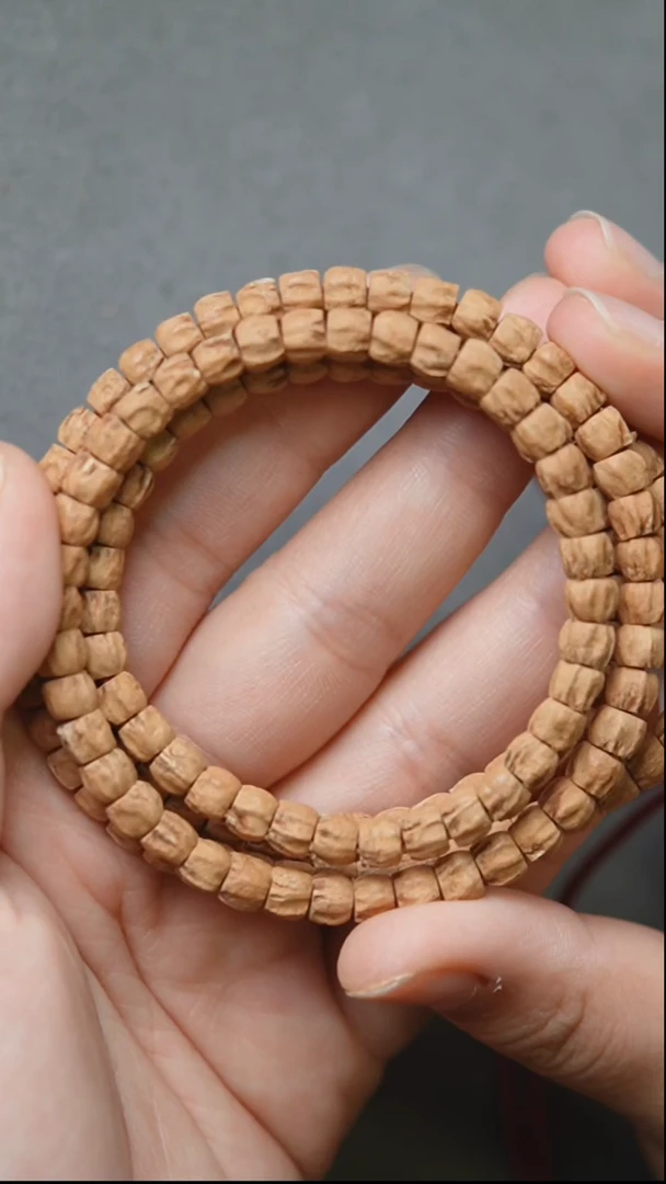 【闪购商品】柏香籽/百香籽吊坠多棱桶顺
