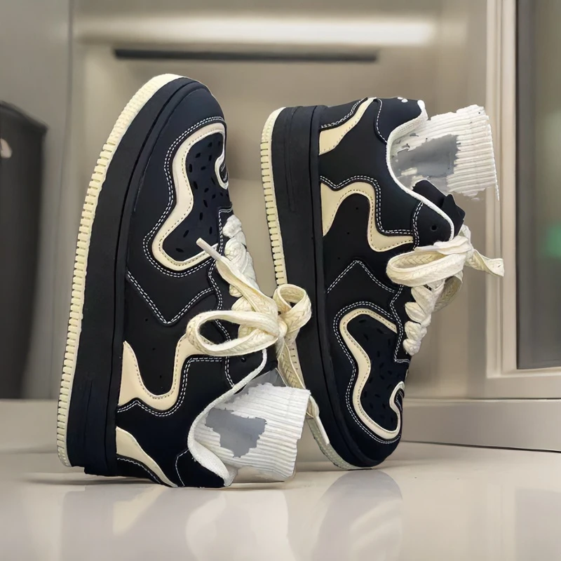 男鞋厚底潮流黑色小众男款秋冬2024年学生百搭休闲运动德训鞋子潮