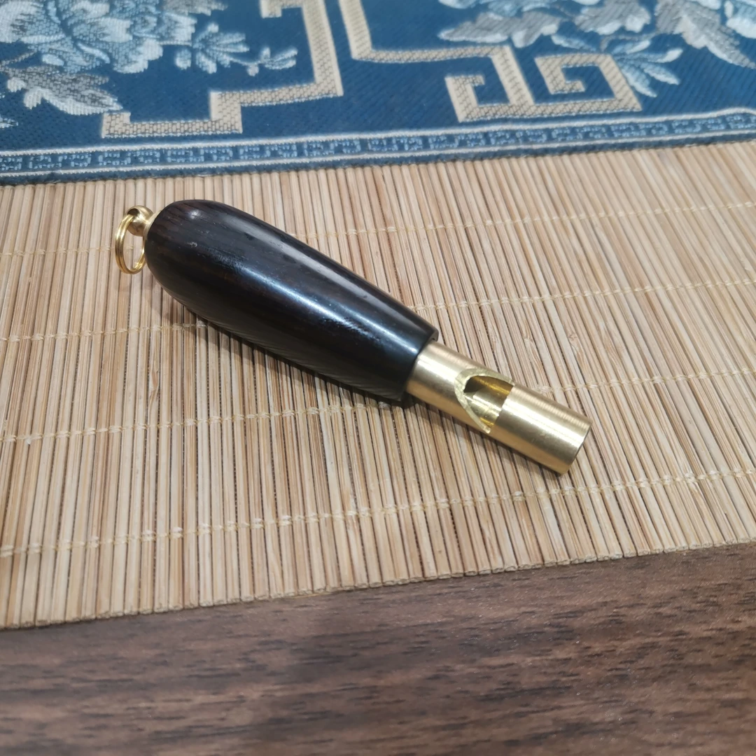 DC111紫光檀口哨摆件
