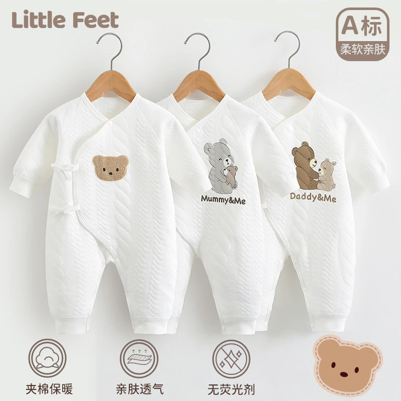 秋冬季新生婴幼儿衣服2025潮款宝宝外出服装打底款夹棉纯棉连体衣