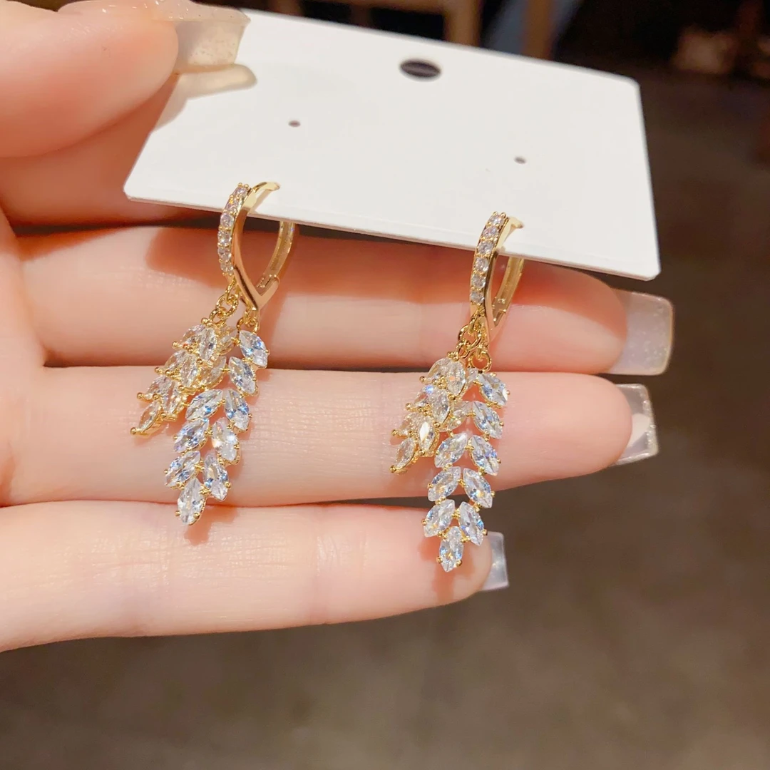 铜合金耳饰 韩式气质轻奢锆石树叶耳扣