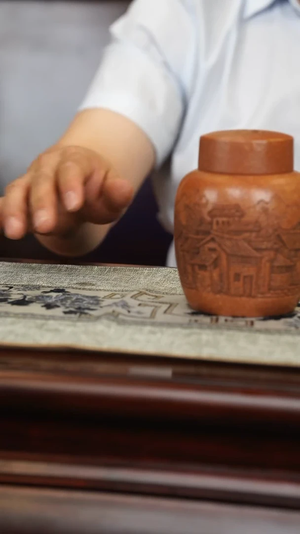 【闪购商品】紫砂茶壶降坡泥 醒茶罐  刻绘江南