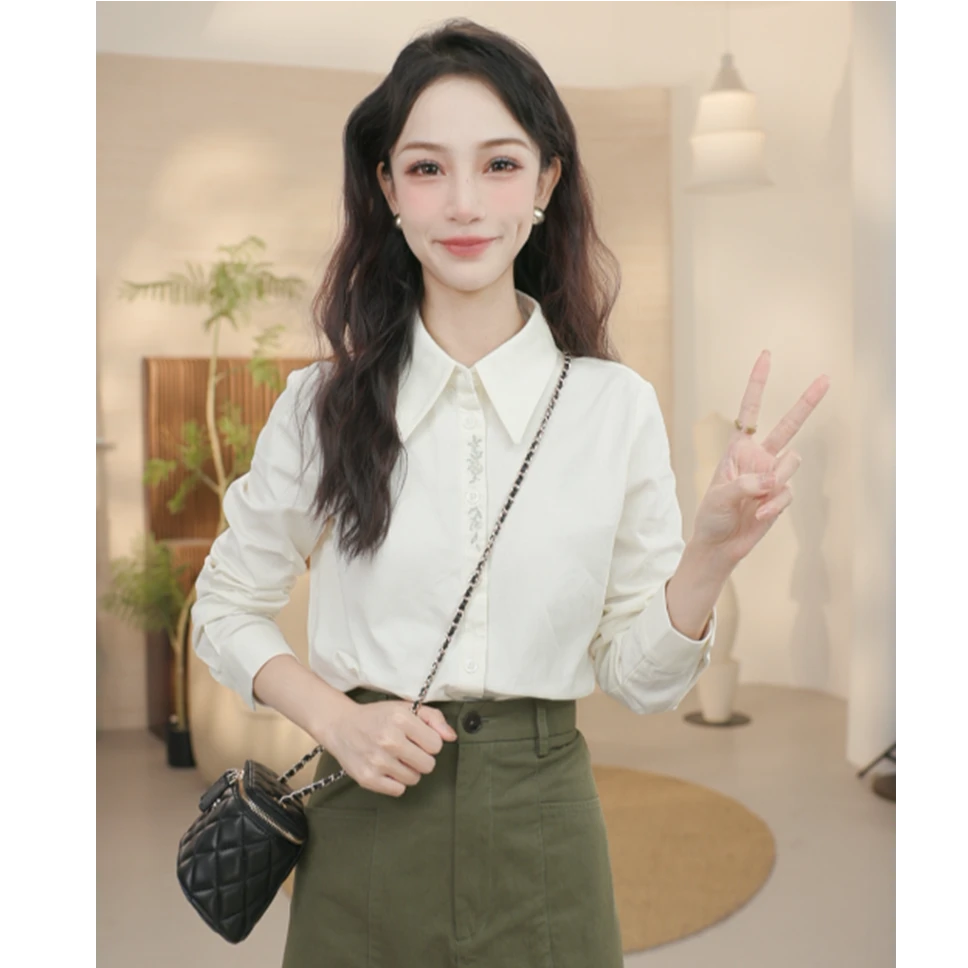 【早春穿搭】茵曼冬季田园复古尖领门筒刺绣百搭宽松长袖衬衫衬衣