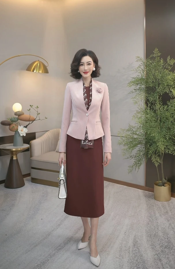 高级显瘦气质西装套装2024新款时尚知性精致通勤两件套WF4059