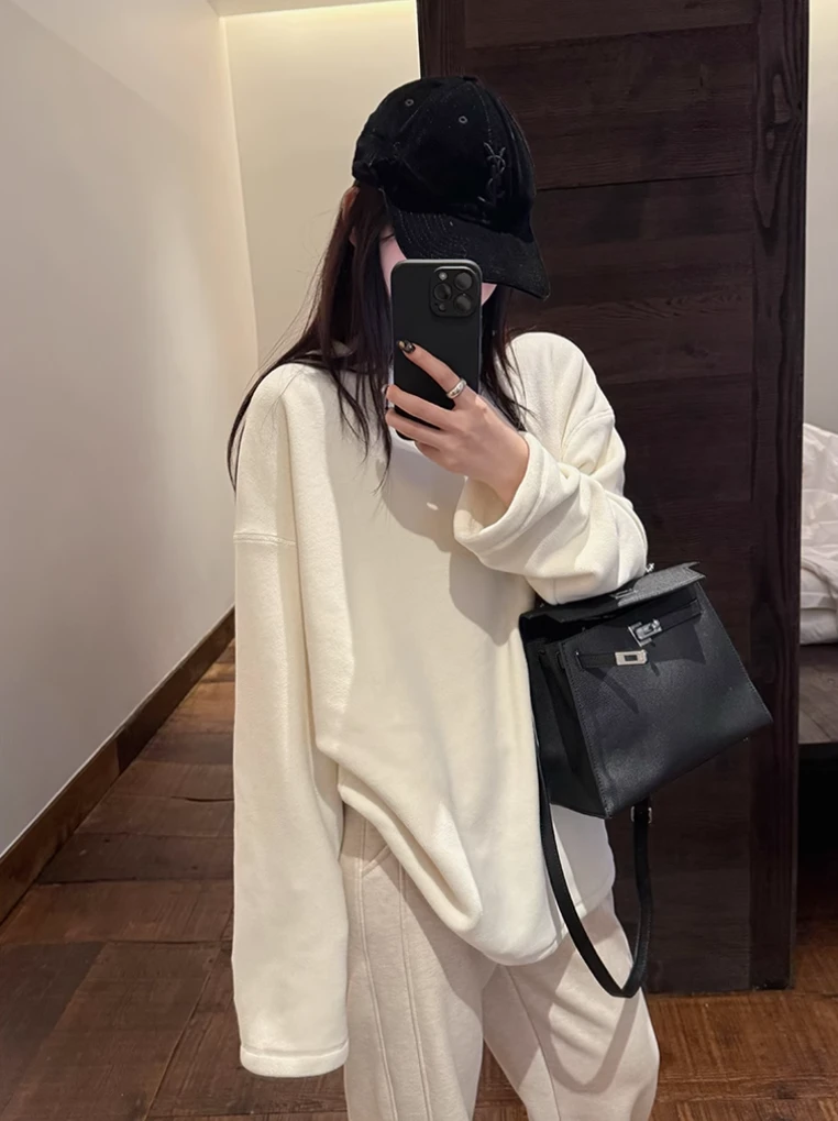 软绵绵双面澳绒亲肤慵懒随意感宽松显瘦长袖圆领卫衣  8241#