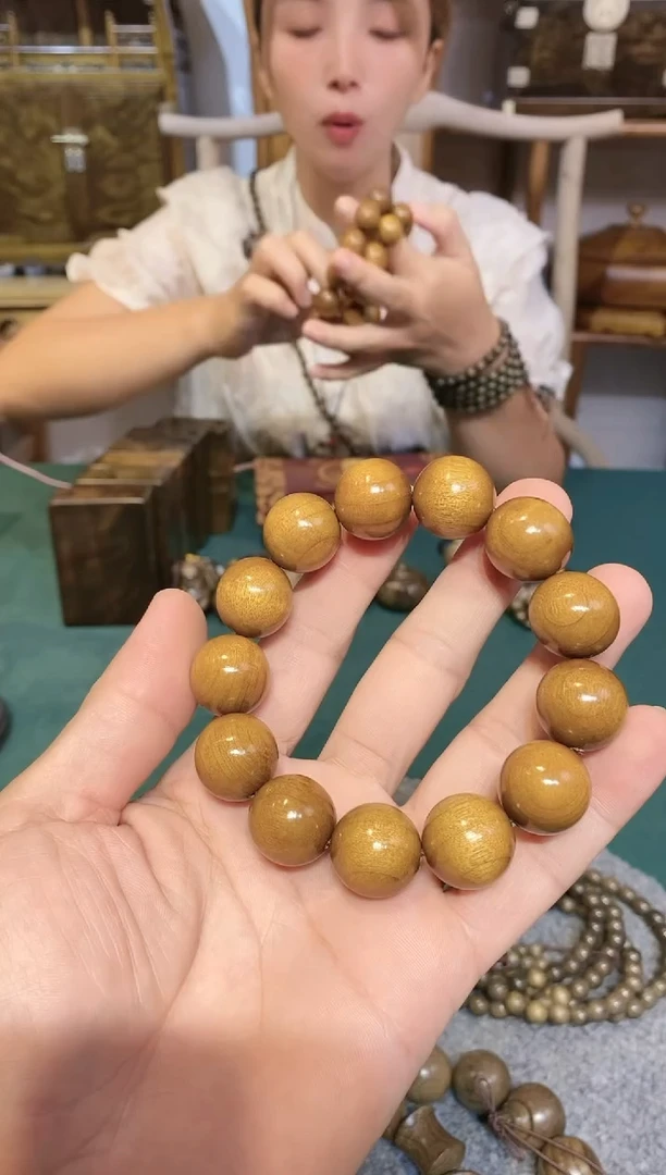 【闪购商品】金丝楠木艺金丝楠木小叶桢楠手串1.8