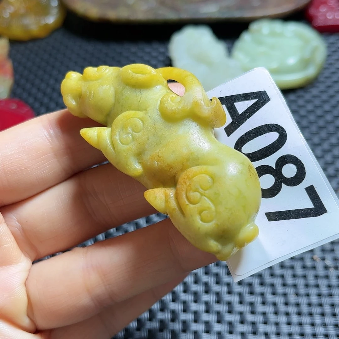 白玉菩提吊坠摆件