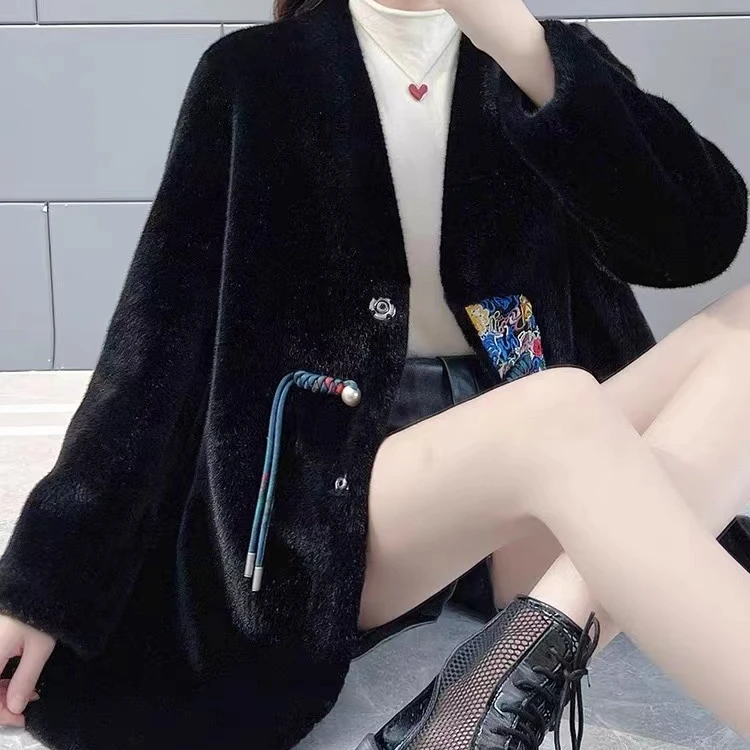 中国风复古盘扣宽松中长款外套刺绣冬季皮毛一体厚款大衣F014