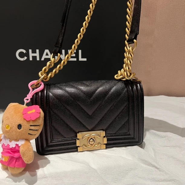 99新 Chanel/香奈儿 幻彩系列 leboy 小号黑金 斜V纹24开