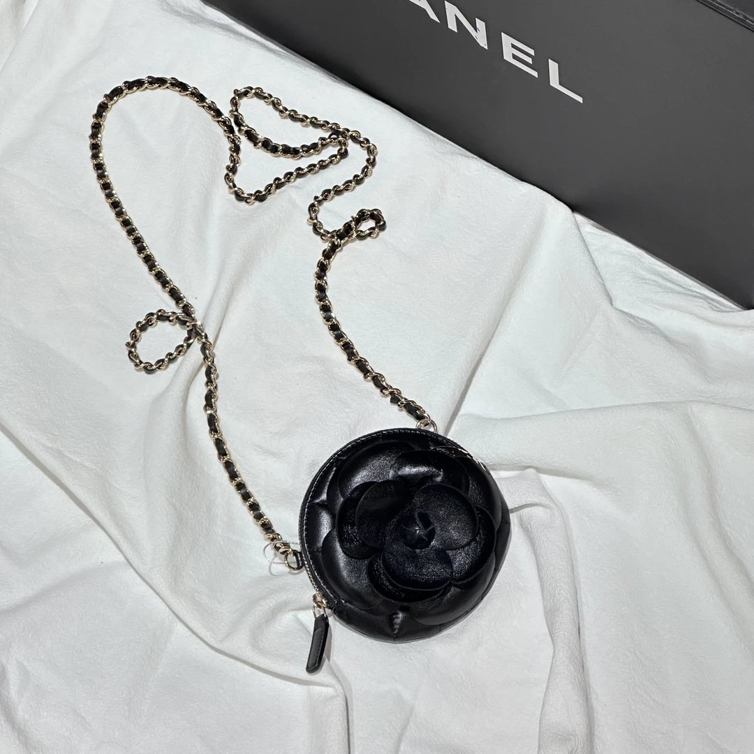 99新 Chanel/香奈儿 21B 山茶花黑金圆饼链条包 羊皮