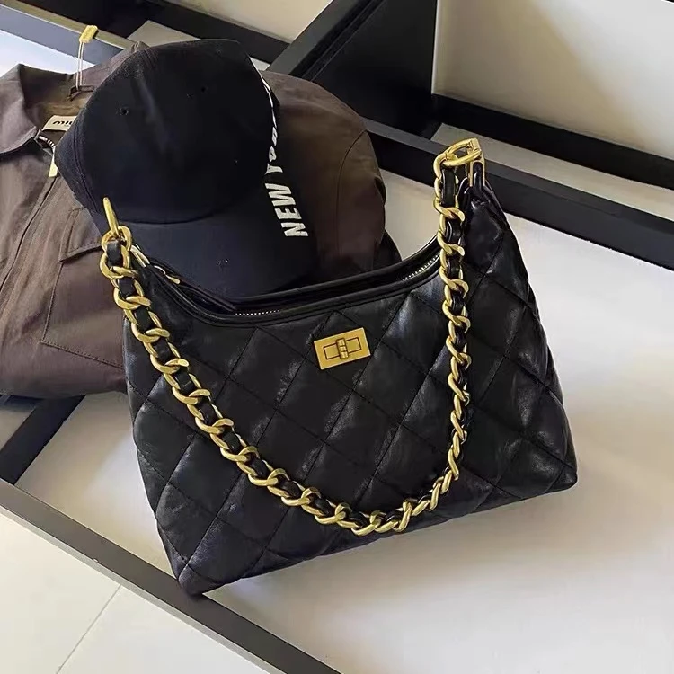 【七七】 2024 爆款轻奢气质时尚百搭小众菱格绣线小香风腋下单肩包