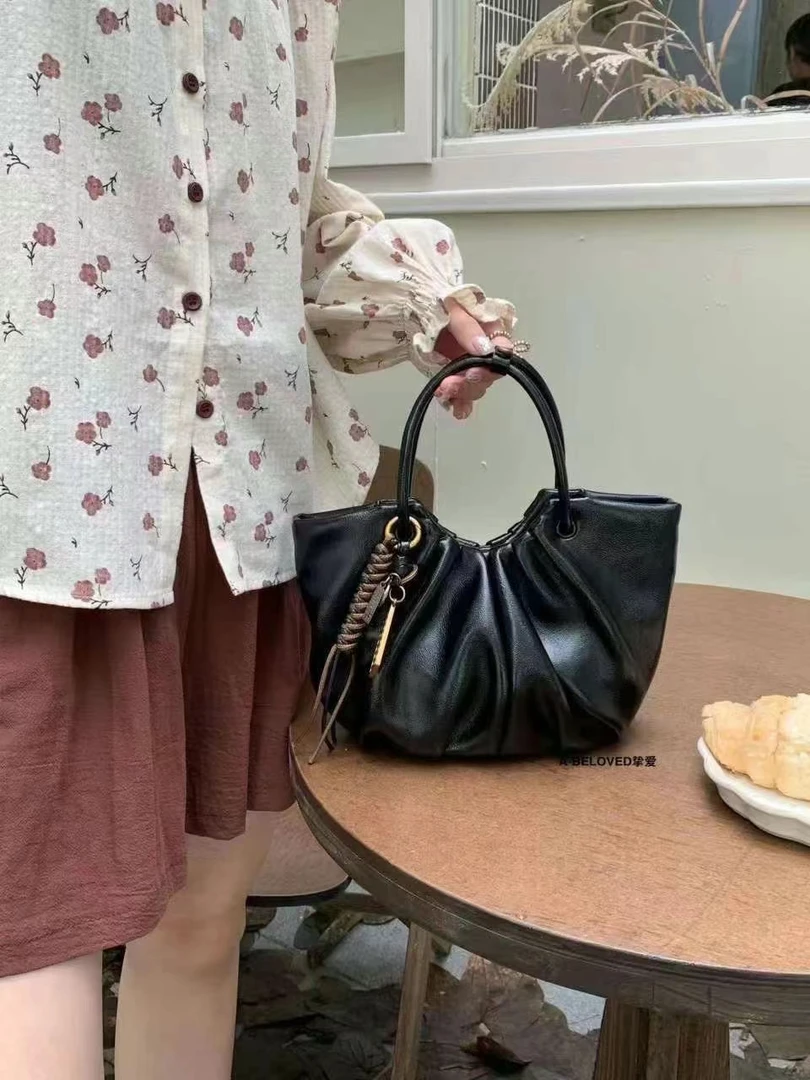 【七七】复古洋气饺子包2024新款女包秋冬褶皱云朵包手提包单肩斜挎